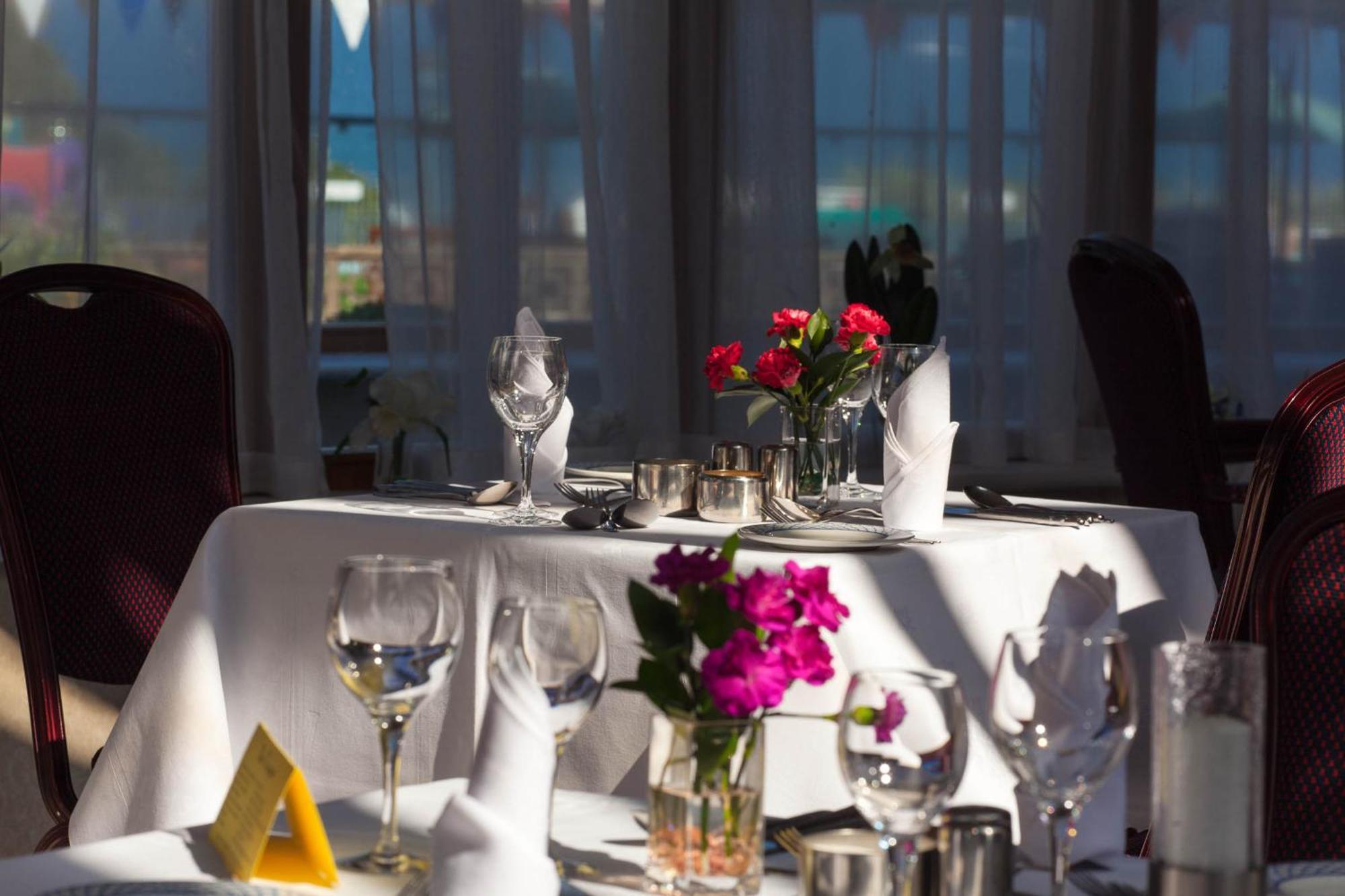 Langstone Cliff Hotel Долиш Екстериор снимка